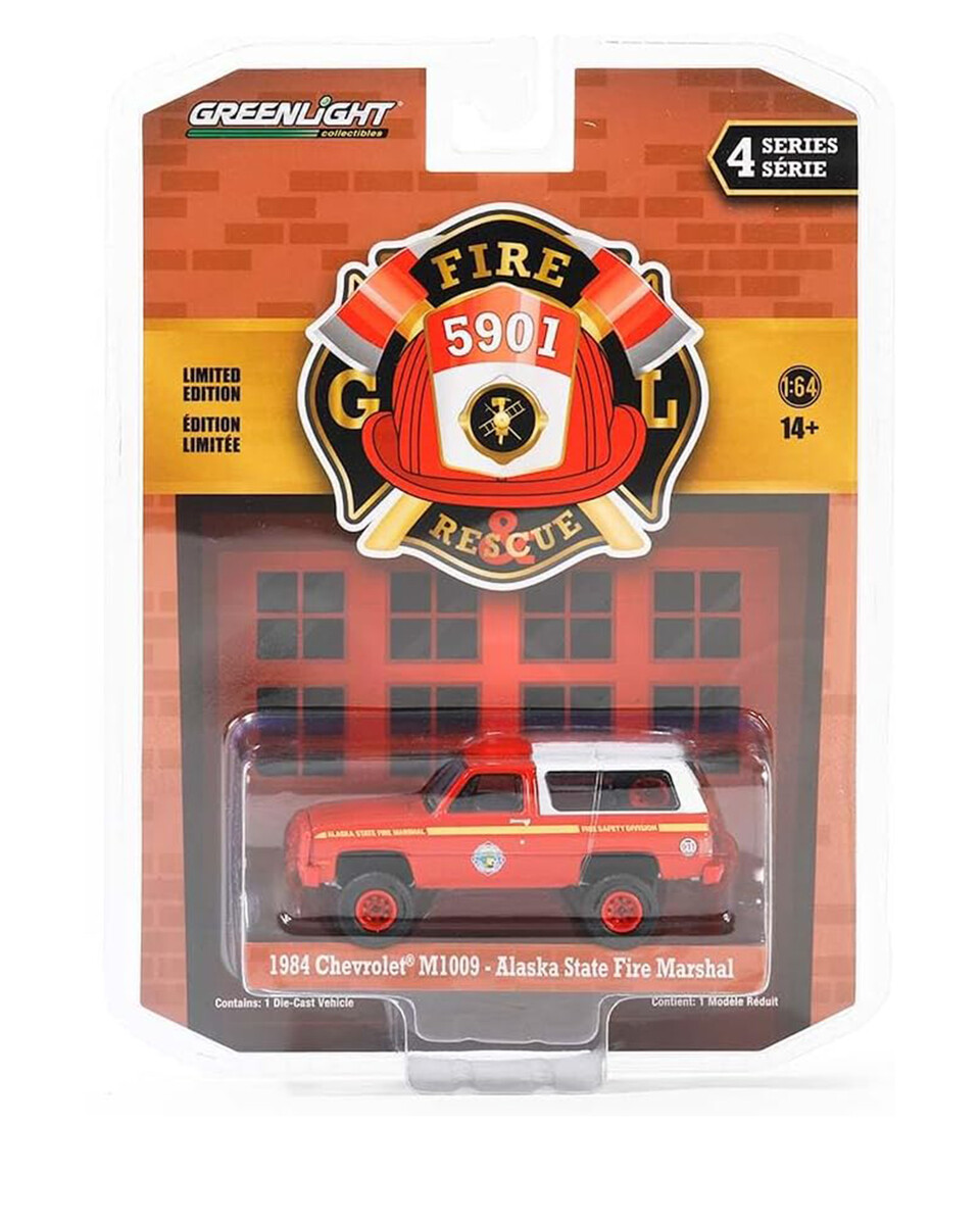 Greenlight - Greenlight 1/64 Fire & Rescue Series 4- 1984 Chevy M100 67050-D