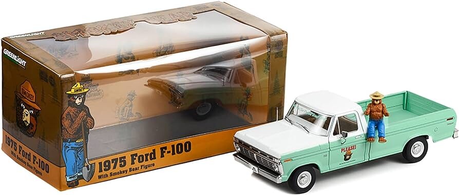 Greenlight 1:18 1975 Ford F-100 - Forest Service Green with Smokey Bear Figure 