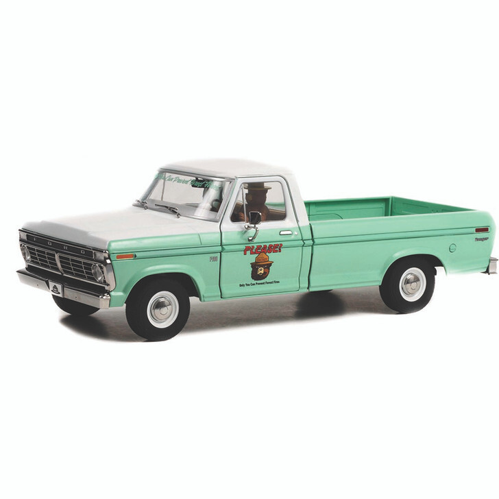 Greenlight 1:18 1975 Ford F-100 - Forest Service Green with Smokey Bear Figure 