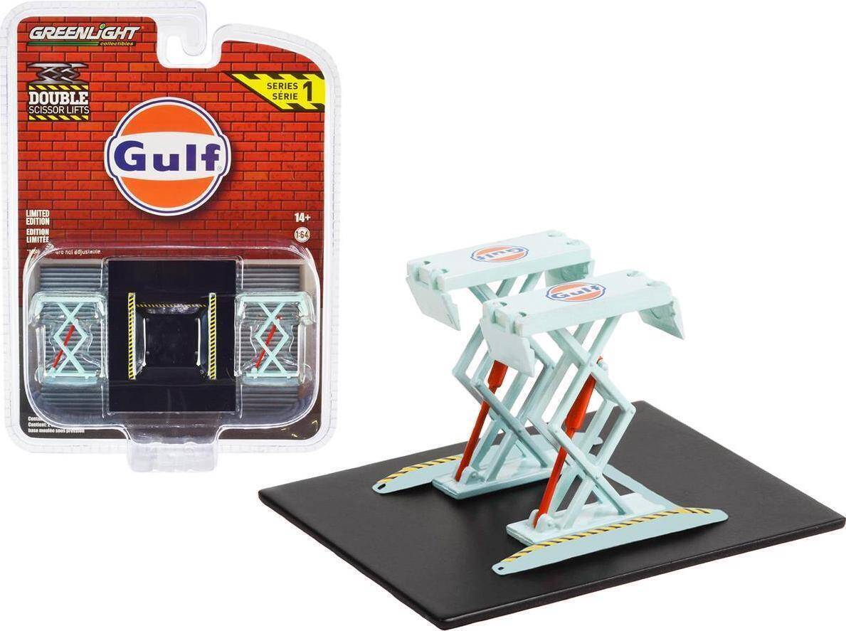 Greenlight 1:64 Auto Body Shop - Automotive Double Scissor Lifts Series 1 - Gulf Oil Solid Pack 16160-B