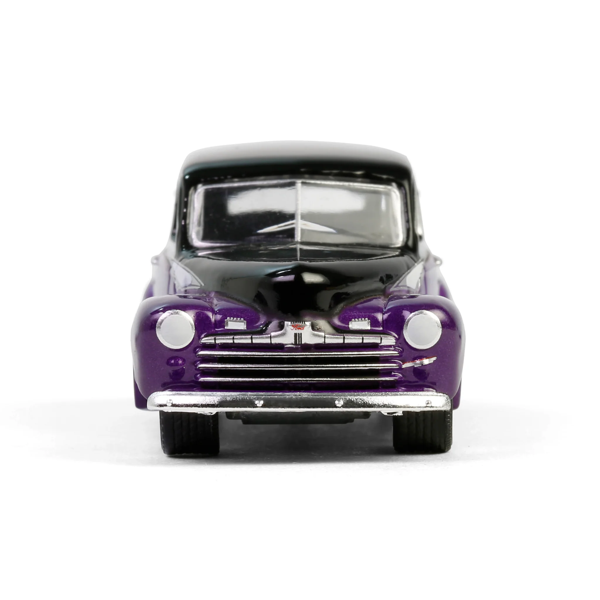 Greenlight 1/64 California Lowriders Series 6- 1946 Fordor Super Deluxe 63070-A