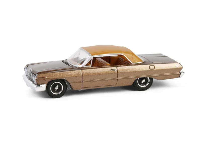 Greenlight 1/64 California Lowriders Series 6- 1963 Chevrolet Impala SS Convertible Top Up 63070-C - Thumbnail