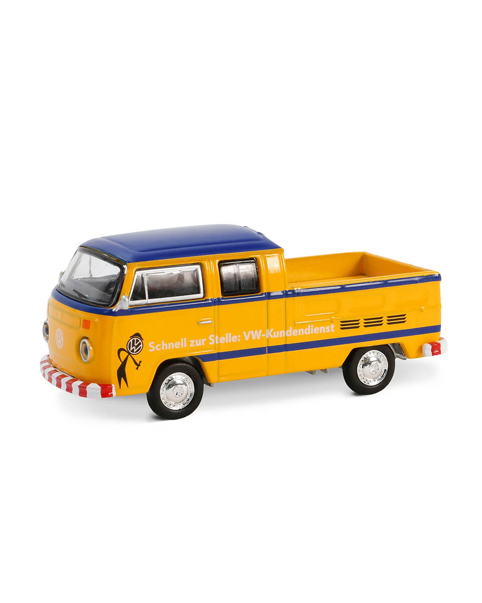 Greenlight 1/64 Club Vee-Dub Series 19- 1977 Volkswagen Type 2 Double Cab Pickup “Doka” 36100-D