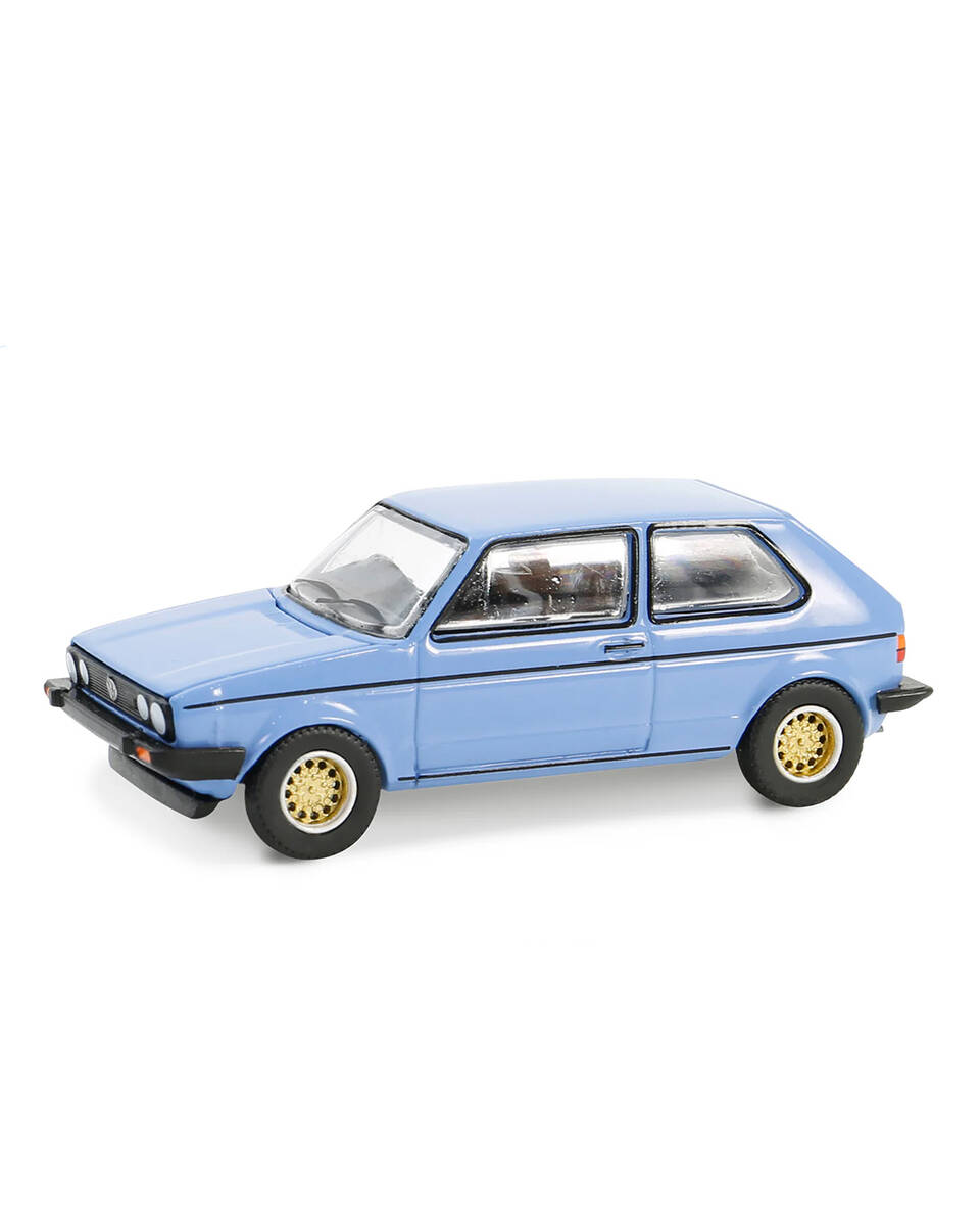 Greenlight 1/64 Club Vee-Dub Series 19- 1982 Volkswagen Golf– Monaco Blue 36100-F