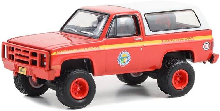 Greenlight 1/64 Fire & Rescue Series 4- 1984 Chevy M100 67050-D