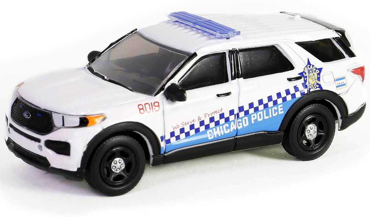 Greenlight 1/64 Hot Pursuit Series 45- 2019 Police Interceptor Utility 43030-D