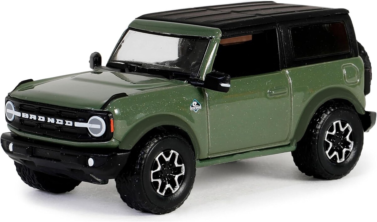 Greenlight 1/64 Showroom Floor Series 5- 2023 Bronco Outer Banks 68050-E - Thumbnail