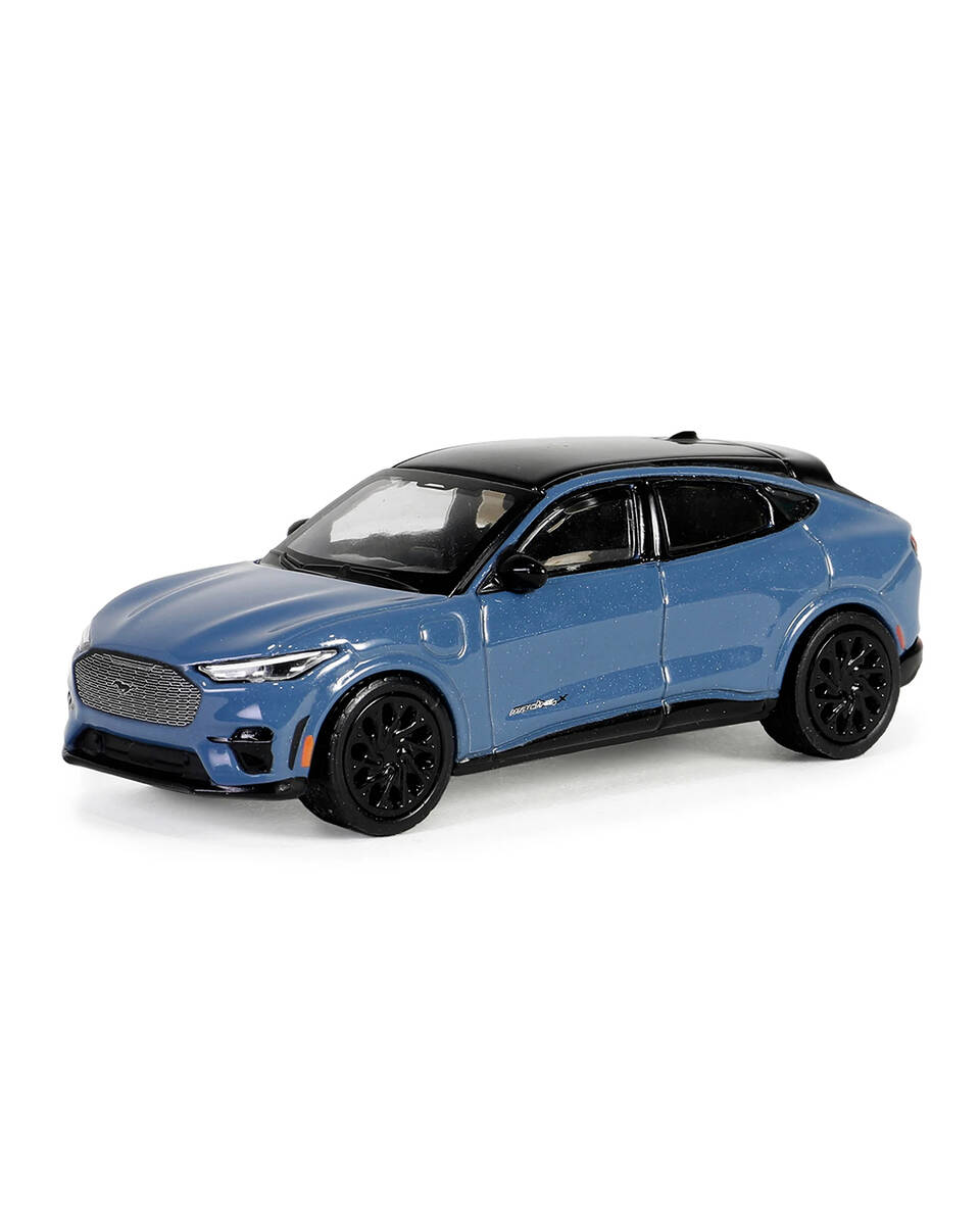 Greenlight 1/64 Showroom Floor Series 5- 2023 Ford Mustang Mach-E GT 68050-F