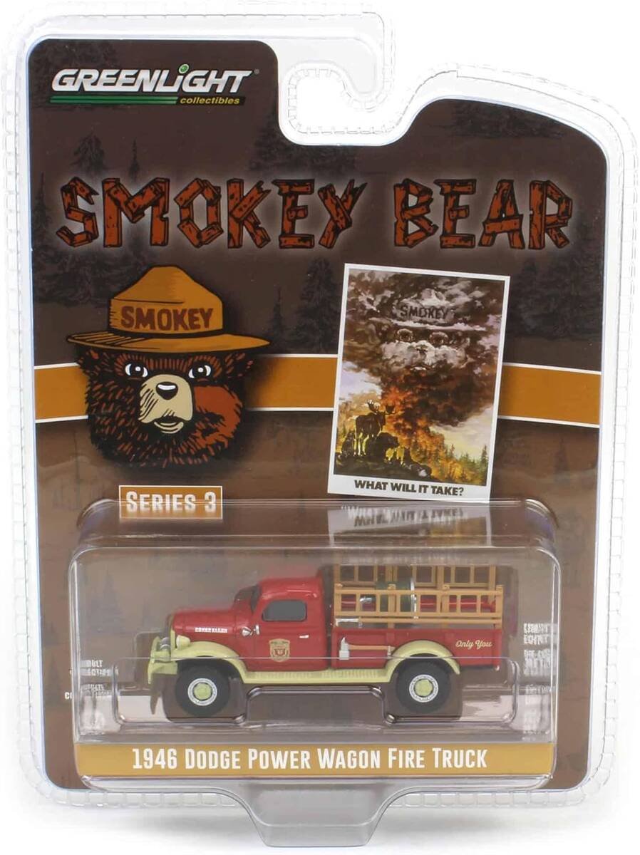 Greenlight 1/64 Smokey Bear Series 3- 1946 Dodge Power Wagon Fire Truck 38060-A