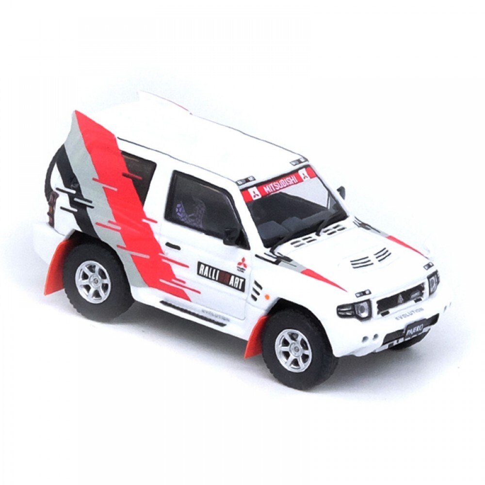 Inno 1/64 MITSUBISHI PAJERO EVOLUTION 