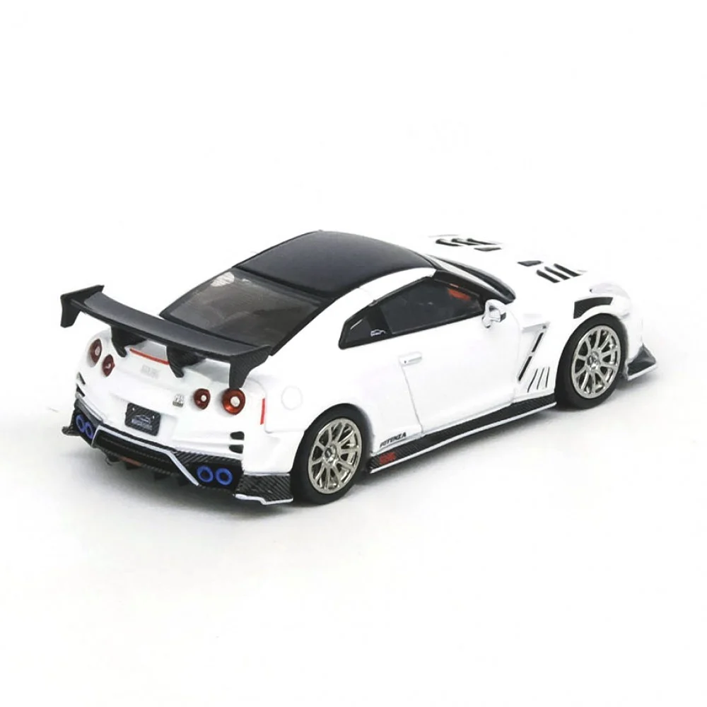 Inno 1/64 Nissan GT-R (R35) 