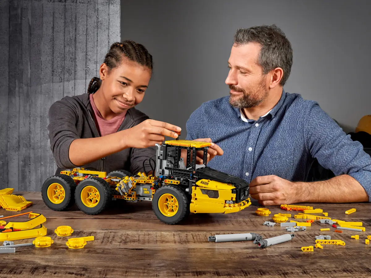 LEGO 6x6 volvo Articulated Hauler