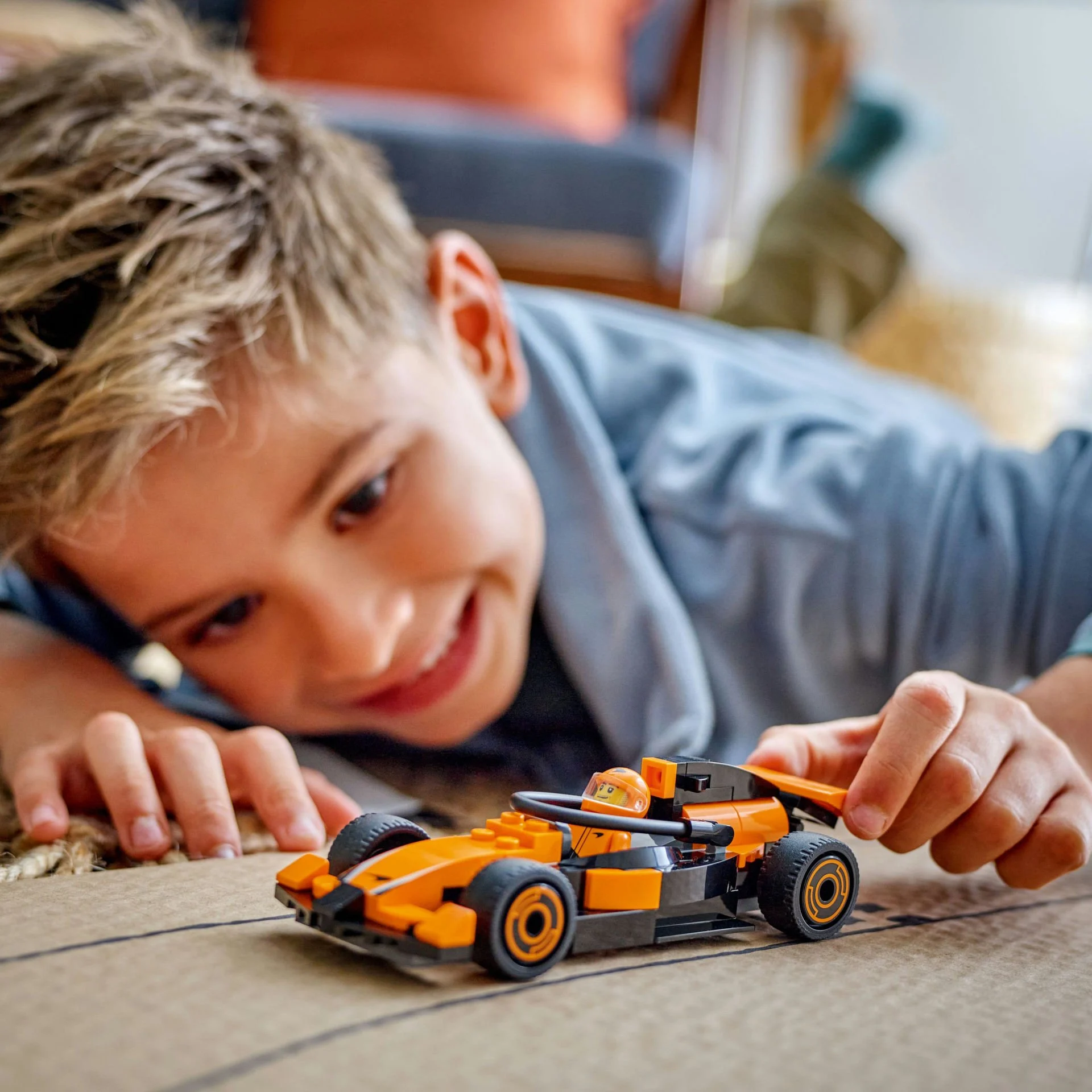 Lego City McLaren Yarış Arabalı F1 Sürücüsü 60442
