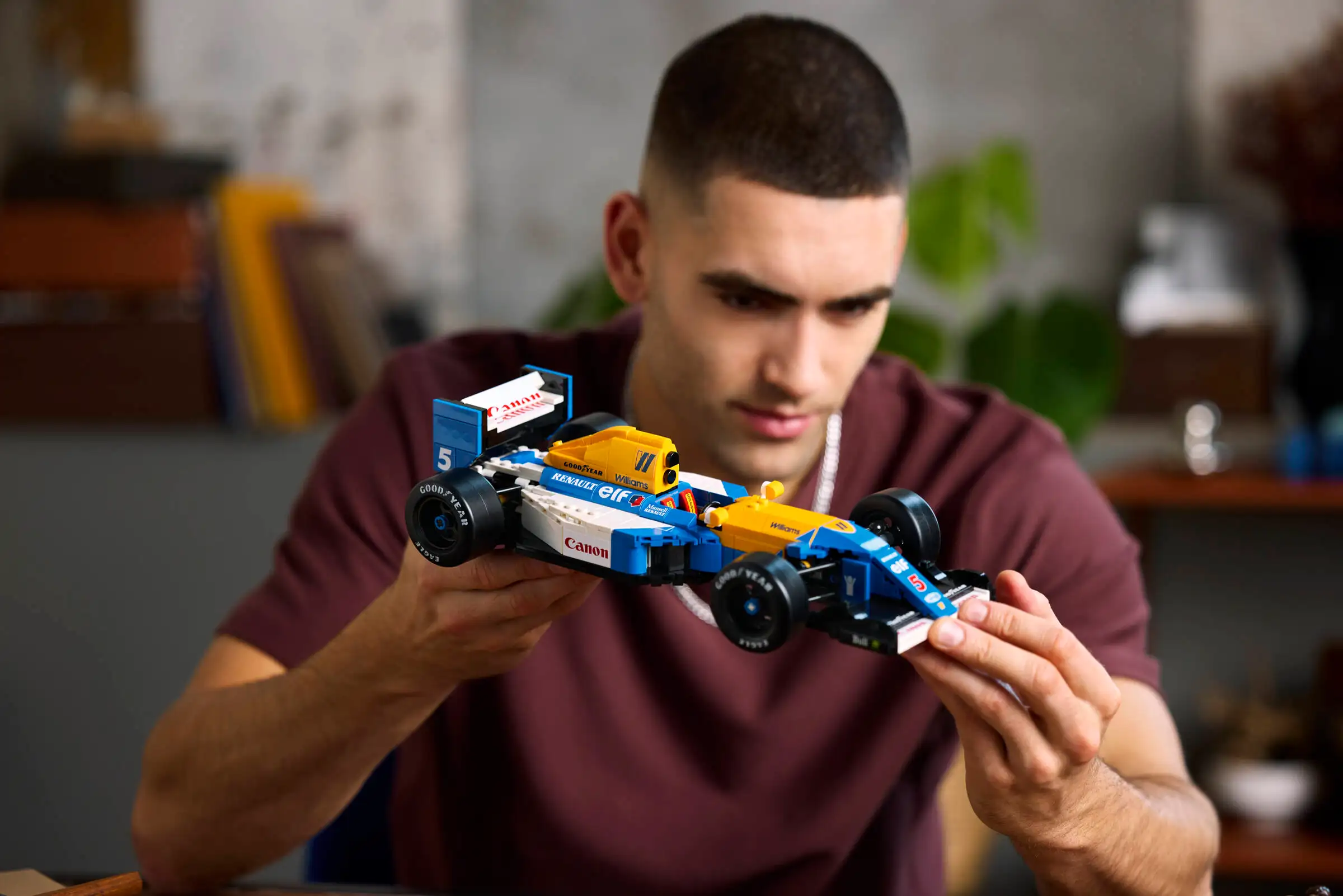 Lego Icons Williams Racing FW14B ve Nigel Mansell 10353