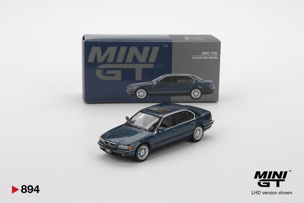 Mini GT - Mini GT 1/64 BMW 750IL Sorrento BlueMetallic MGT00894