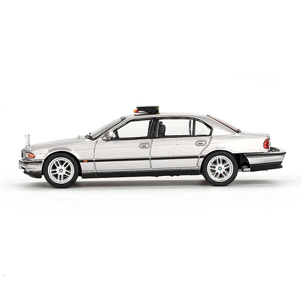 Mini GT 1/64 BMW 750IL 