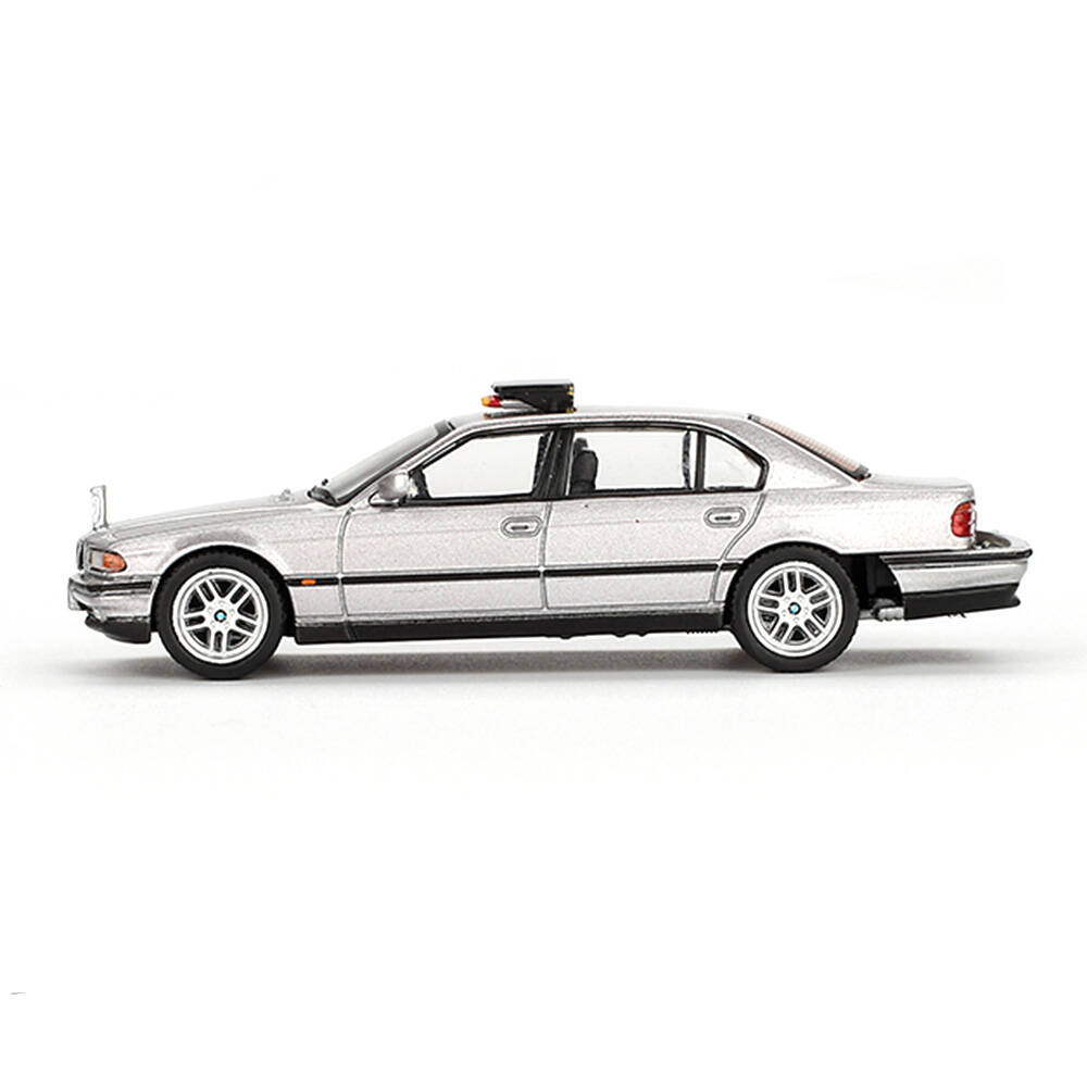 Mini GT 1/64 BMW 750IL 