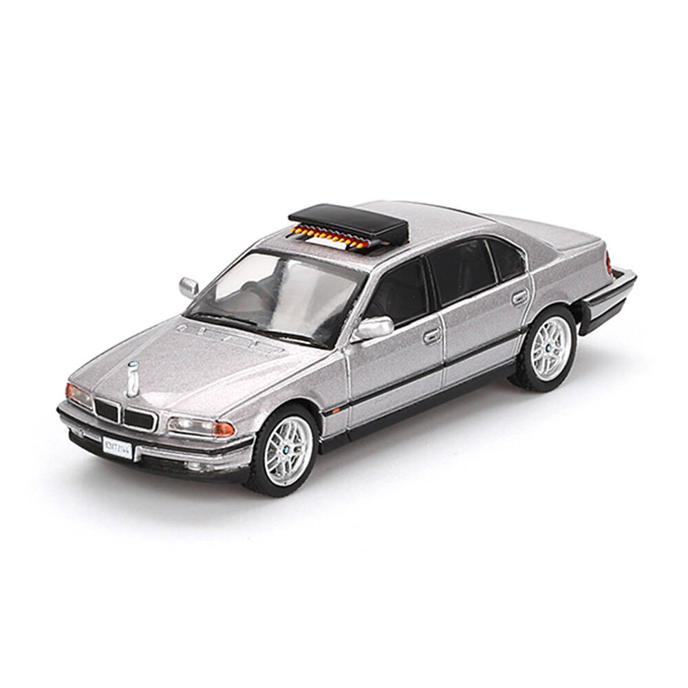 Mini GT 1/64 BMW 750IL 