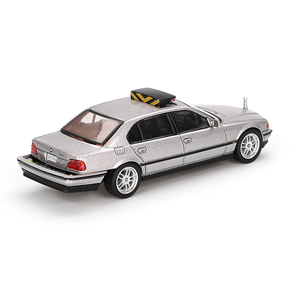 Mini GT 1/64 BMW 750IL 