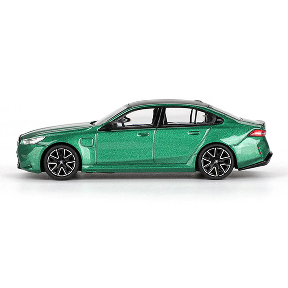 Mini GT 1/64 BMW M5 (G90) Isle of Man Green Metallic - Blister Paket MGT01086-BL