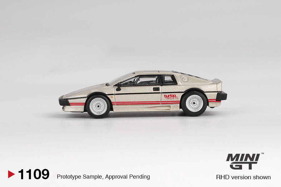 Mini GT 1/64 Lotus Esprit Turbo Metallic Silver MGT01109