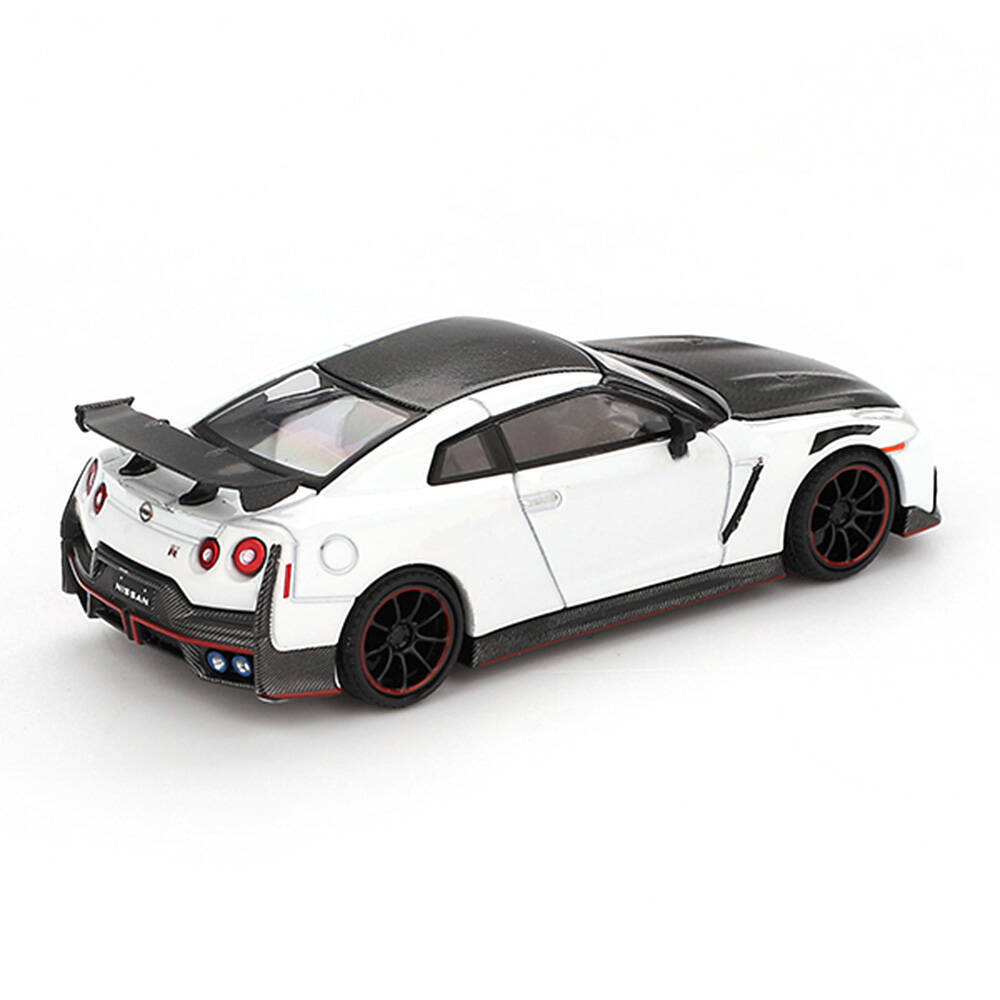 Mini GT 1/64 Nissan GT-R Nismo 2024 Brilliant White Pearl - Blister Paket MGT01045-BL