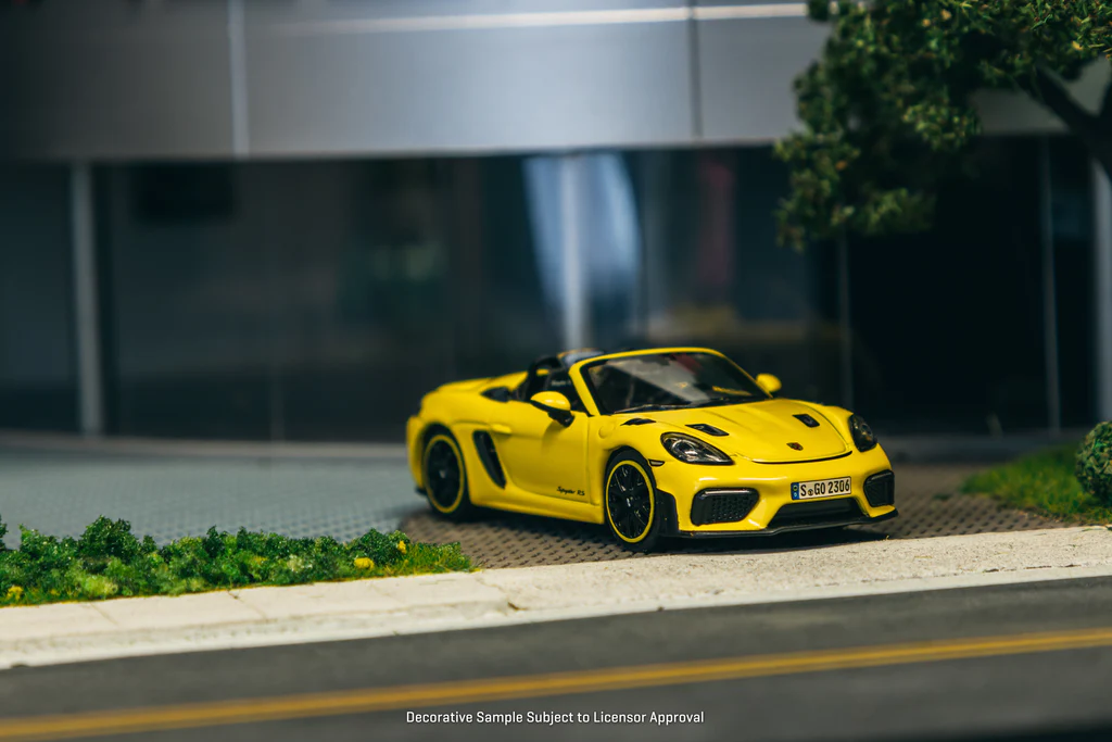 Minichamps X Tarmac Works 1/64 Porsche 718 Spyder RS Racing Yellow - COLLAB64 T64MC-008-RY - Thumbnail