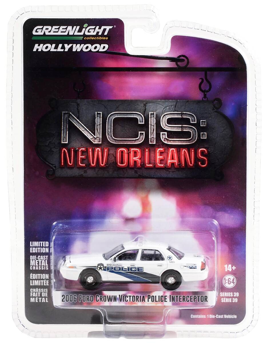 Greenlight 1/64 Hollywood Series 39- 2006 Ford Crown Victoria Police 44990-E