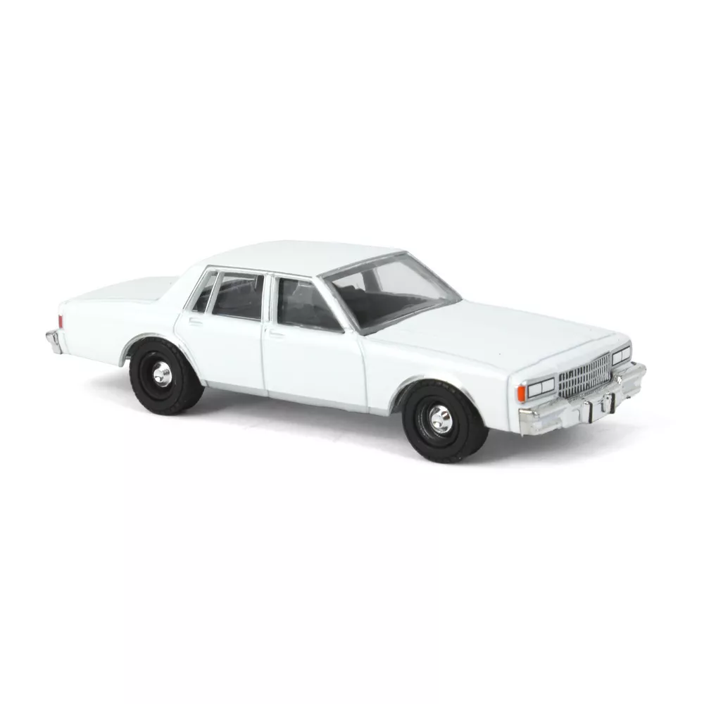 Greenlight 1:64 Hot Pursuit - 1980-90 Chevrolet Caprice - White (Hobby Exclusive) 43005 - Thumbnail