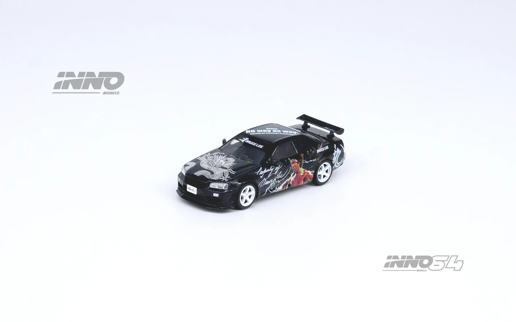 Inno 1/64 NISSAN SKYLINE GT-R (R34) 