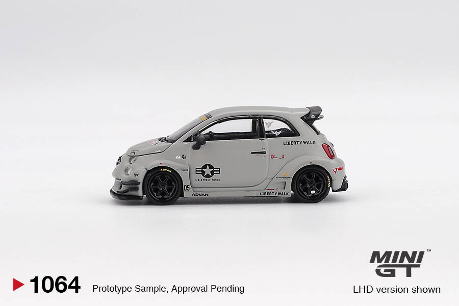 (ÖN SATIŞ) Mini GT 1/64 Abarth 595 LB-WORKS x Abas Works Fighters MGT01064