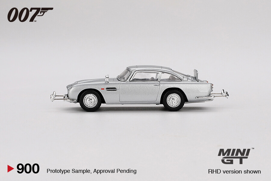 Mini GT 1/64 Aston Martin DB5 James Bond “Goldfinger” / English Blister Paket MGT00900-007E - Thumbnail