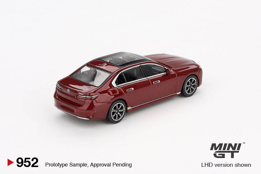 (ÖN SATIŞ) Mini GT 1/64 BMW i7 xDrive60 Aventurin MGT00952