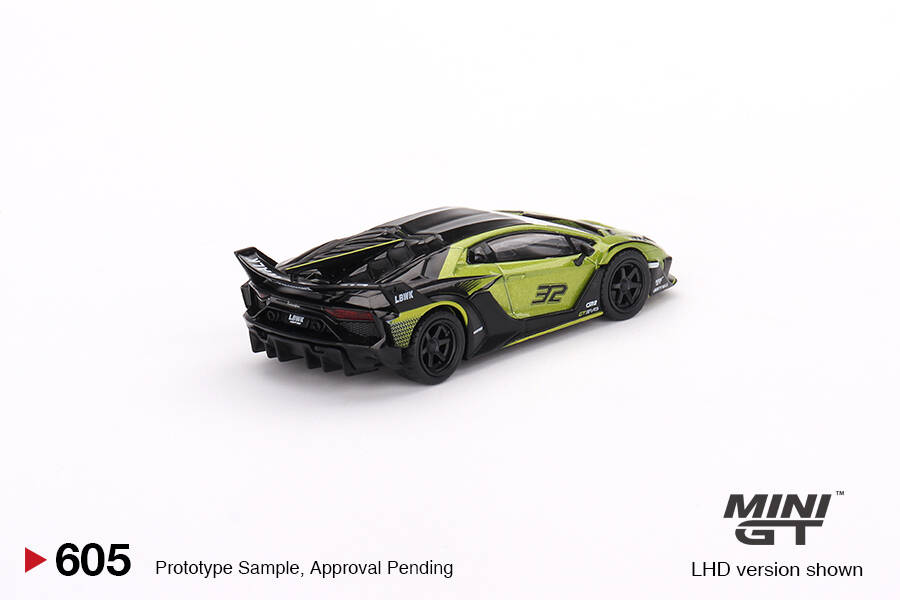 Mini GT 1/64 Lamborghini LB-Silhouette WORKS Aventador GT EVO Lime MGT00605