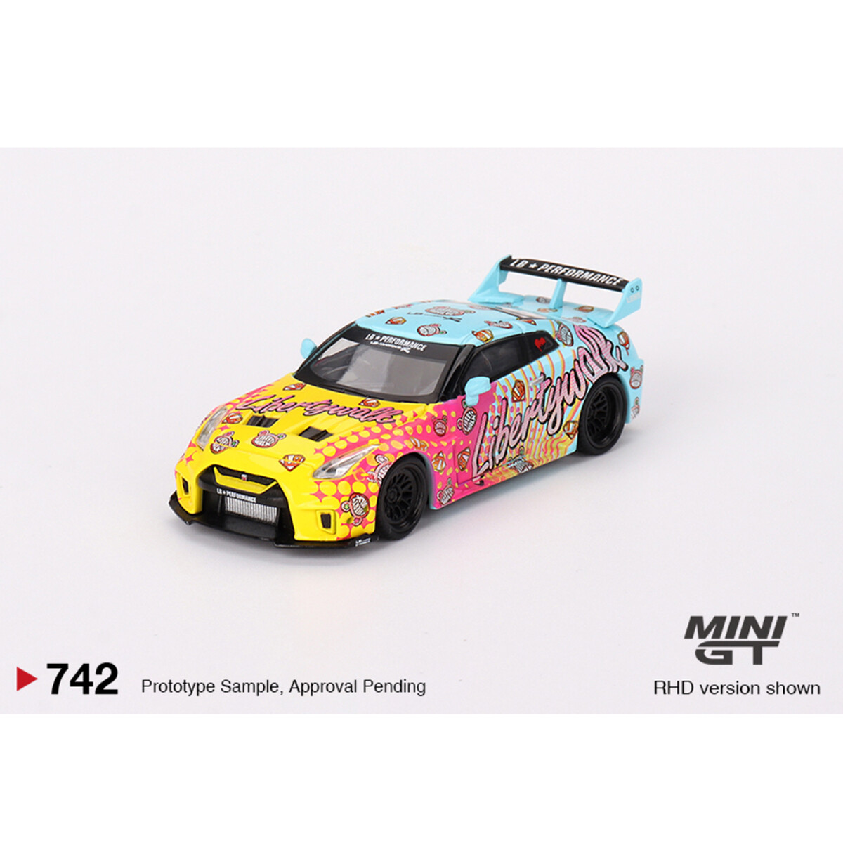 Mini GT 1/64 LB-Silhouette WORKS GT NISSAN 35GT-RR Ver.1 LBWK KUMA MGT00742 - Thumbnail