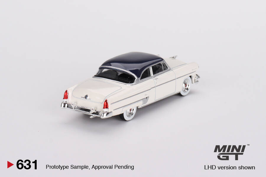 Mini GT 1/64 Lincoln Capri 1954 Arctic White / Atlantic Blue MGT00631
