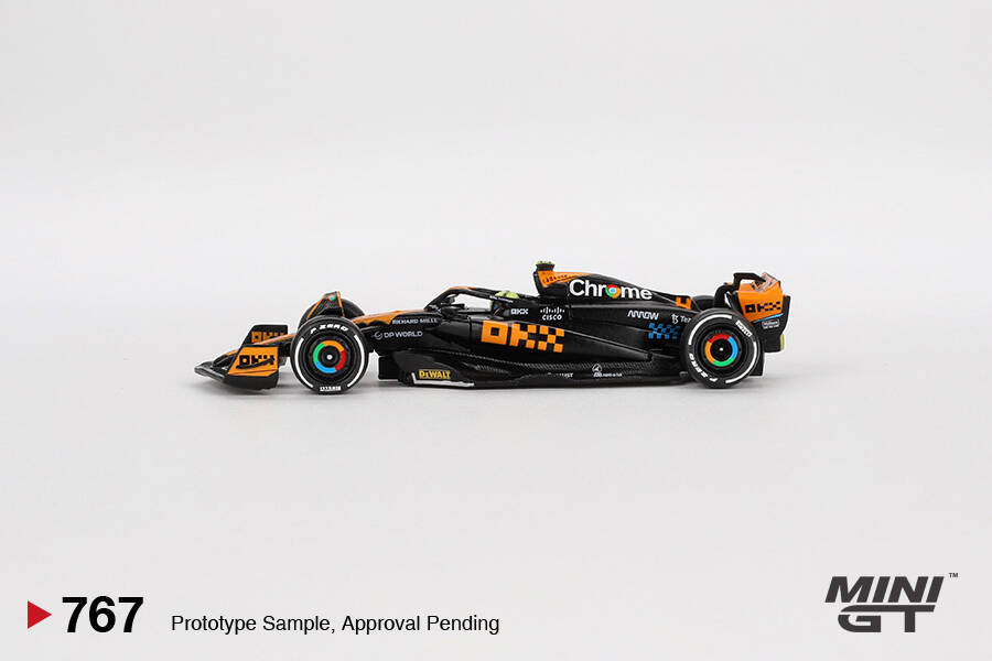 (ÖN SATIŞ) Mini GT 1/64 McLaren MCL60 #4 Lando Norris 2023 F1 2023 Japanese GP 2nd Place MGT00767