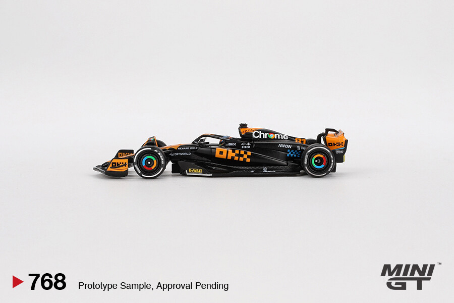 (ÖN SATIŞ) Mini GT 1/64 McLaren MCL60 Oscar Piastri 2023 F1 2023 Japanese GP 3rd Place MGT00768 - Thumbnail