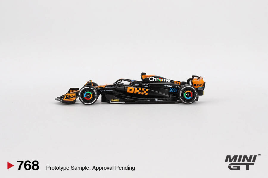 (ÖN SATIŞ) Mini GT 1/64 McLaren MCL60 Oscar Piastri 2023 F1 2023 Japanese GP 3rd Place MGT00768