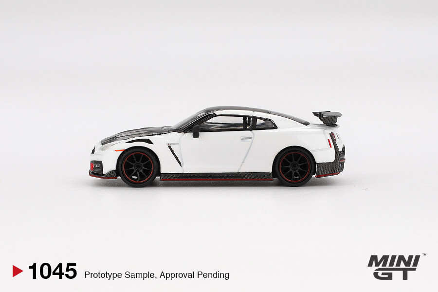 (ÖN SATIŞ) Mini GT 1/64 Nissan GT-R Nismo 2024 Brilliant White Pearl MGT01045 - Thumbnail