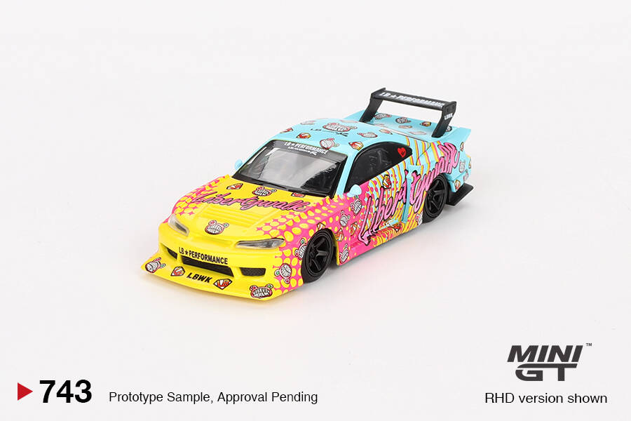 Mini GT 1/64 Nissan LB-Super Silhouette S15 SILVIA LBWK KUMA MGT00743
