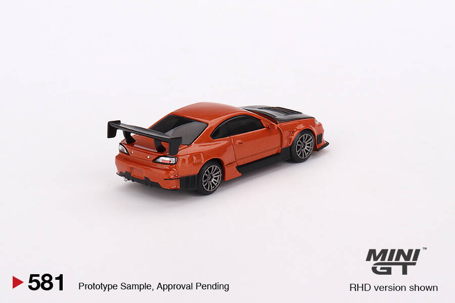 Mini GT 1/64 Nissan Silvia S15 D-MAX Metallic Orange MGT00581