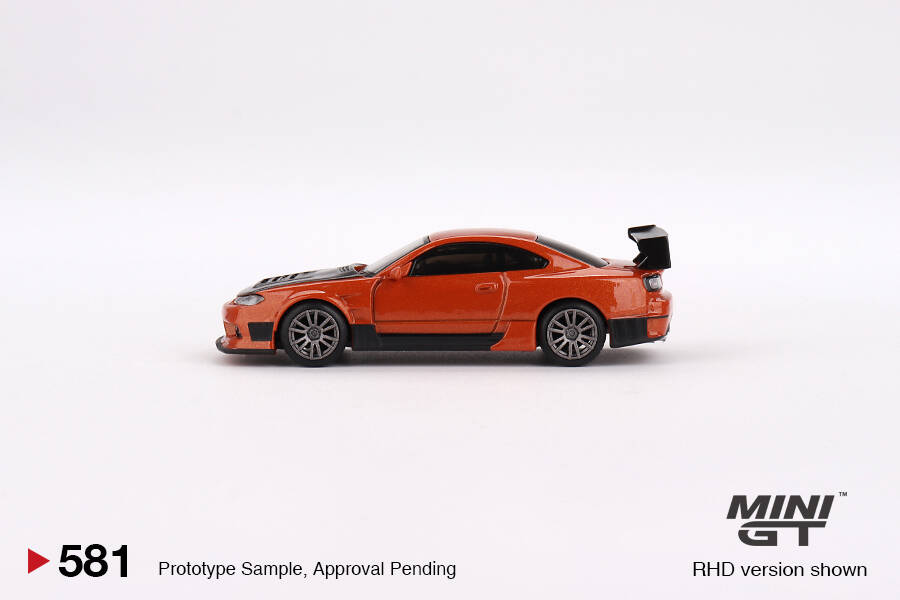 Mini GT 1/64 Nissan Silvia S15 D-MAX Metallic Orange MGT00581