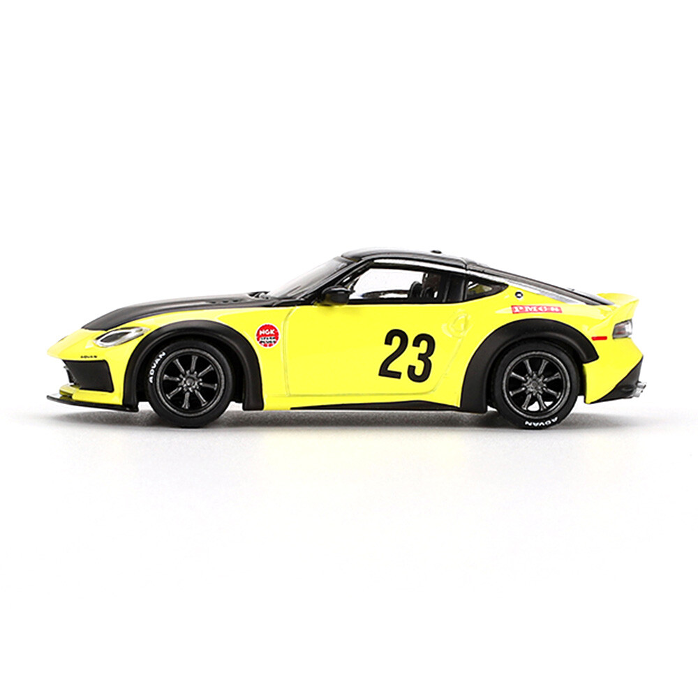Mini GT 1/64 Nissan Z LB NATION WORKS Ikazuchi Yellow - Blister Paket MGT00826-BL - Thumbnail