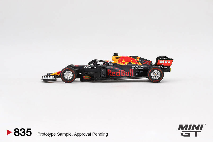 (ÖN SATIŞ) Mini GT 1/64 Red Bull RB16B #33 Max Verstappen 2021 Abu Dhabi Grand Prix Winner MGT00835