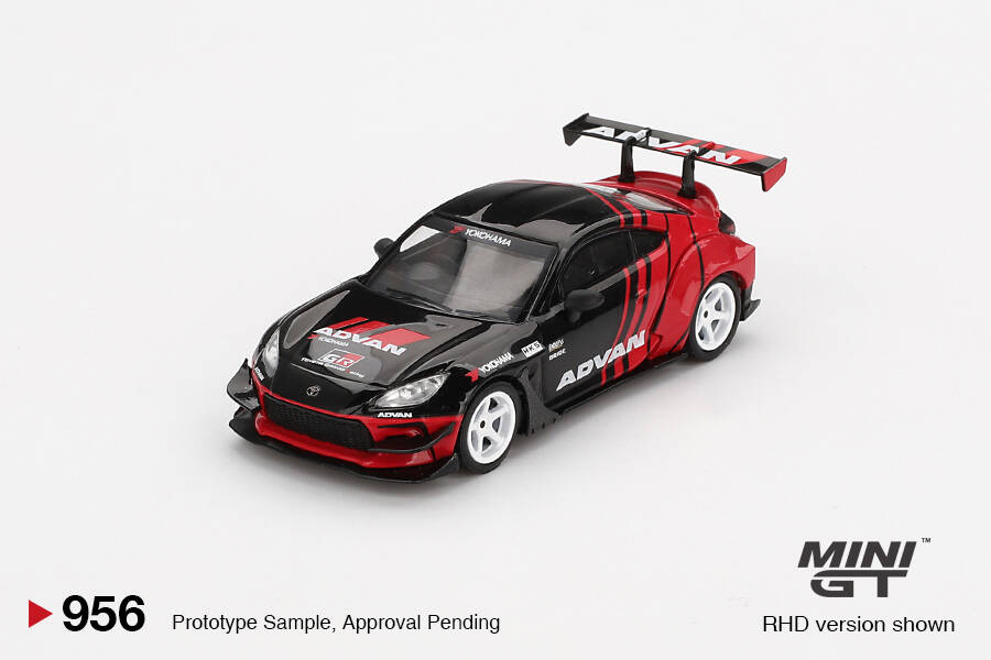 (ÖN SATIŞ) Mini GT 1/64 Toyota GR86 HKS TYPE R ADVAN 2022 Tokyo Auto Salon MGT00956