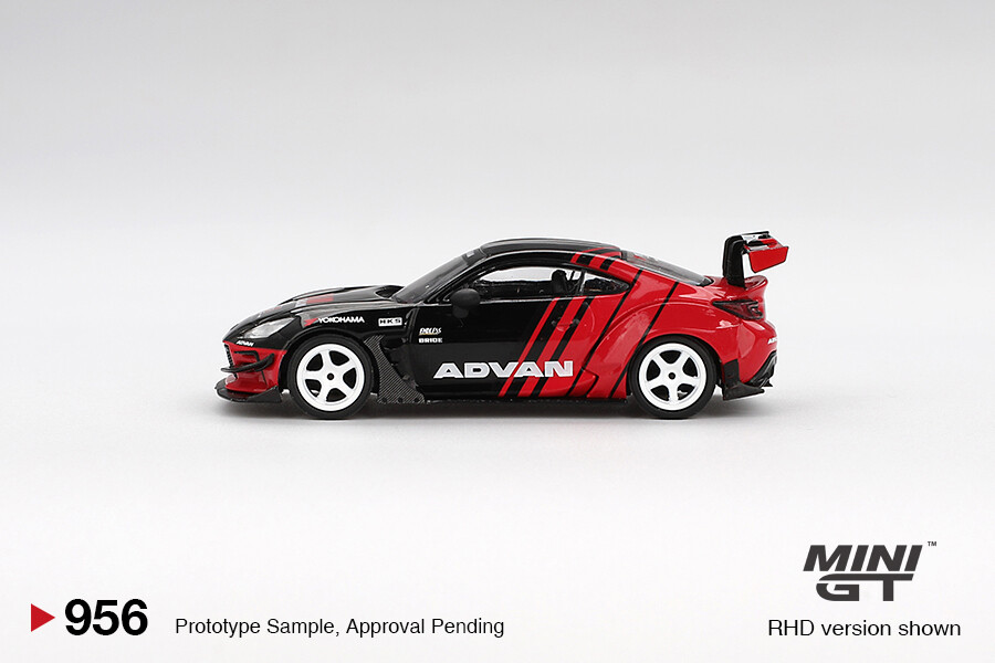 (ÖN SATIŞ) Mini GT 1/64 Toyota GR86 HKS TYPE R ADVAN 2022 Tokyo Auto Salon MGT00956 - Thumbnail