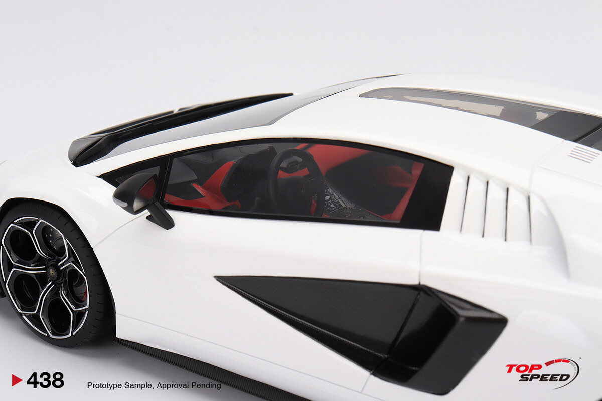 TopSpeed 1/18 Lamborghini Countach LPI 800-4 Bianco Siderale TS0438 - Thumbnail