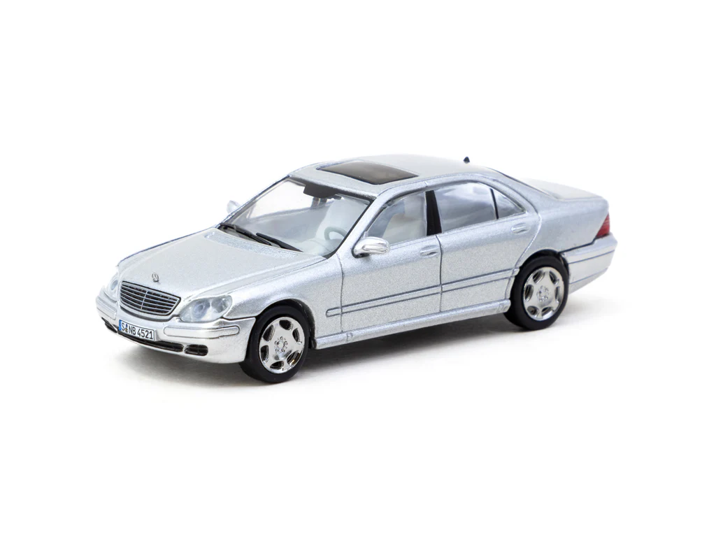 Tarmac Works 1/64 Mercedes-Benz S-Class Brilliant Silver Metallic - GLOBAL64 T64G-072-SL
