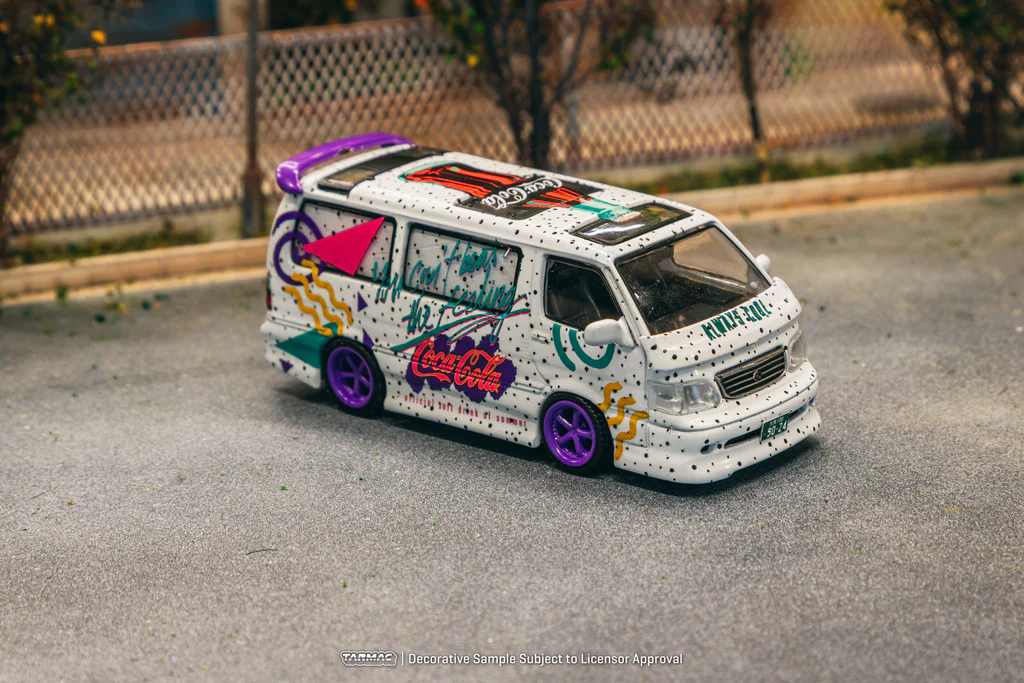 Tarmac Works 1/64 Toyota Hiace Wagon Custom Coca-Cola Delivery Van - HOBBY64 T64-078-CC - Thumbnail